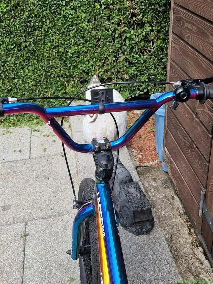 Bmx style bike for sale ( junior ) would suit 8-