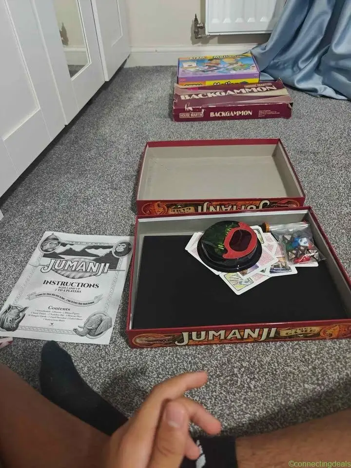 Interesting puzzle game for building the world