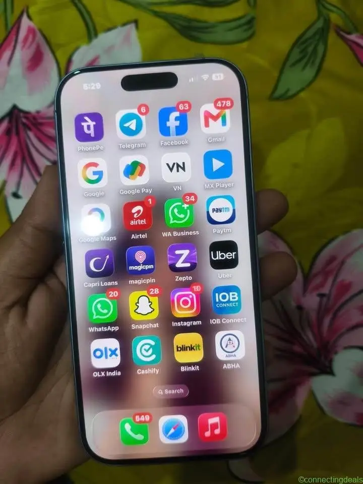 Iphone 17 256 gb 6 months old