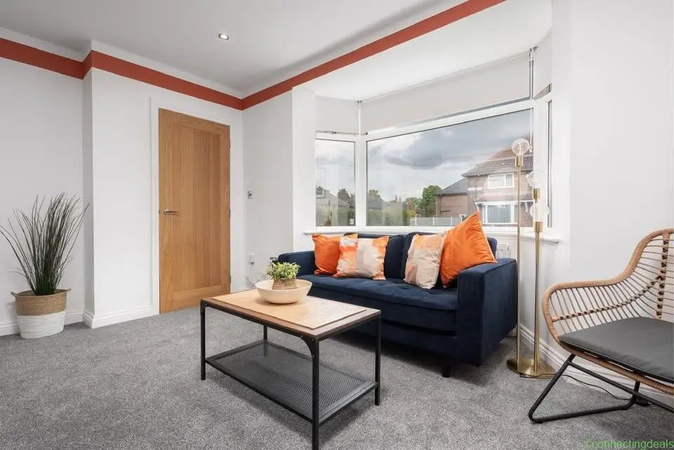 3 beds 1.5 baths House - Image 1