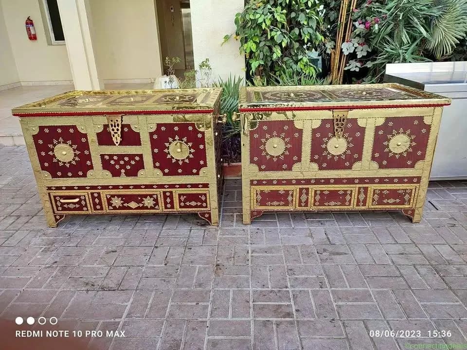 Antique box. 2.pic. - Image 1