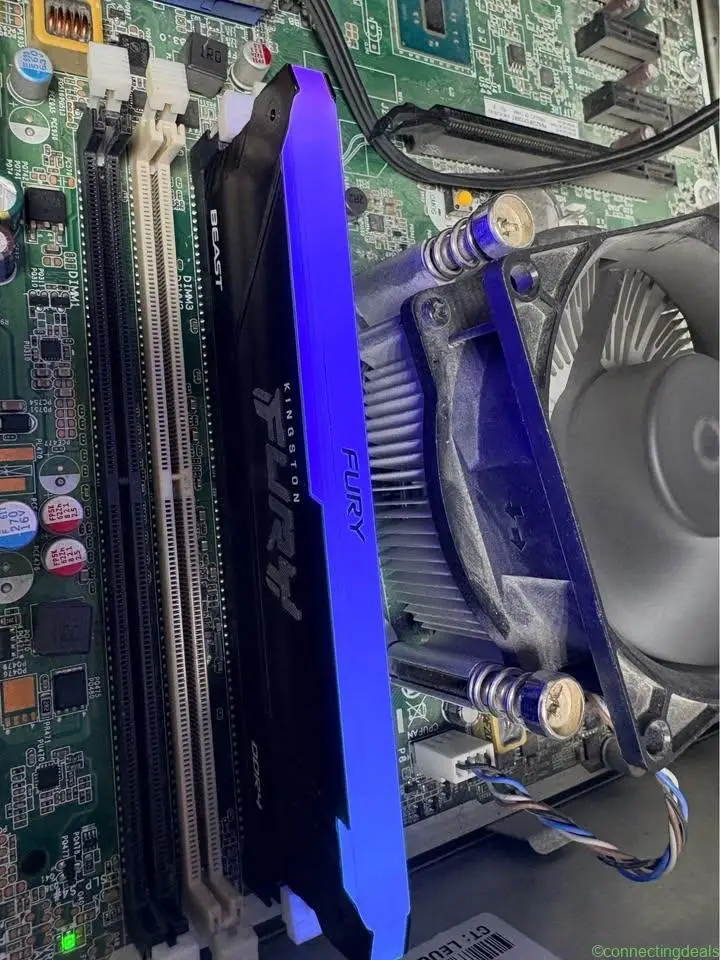 Desktop Gaming RBG Ram 16 Gb CORSAIR