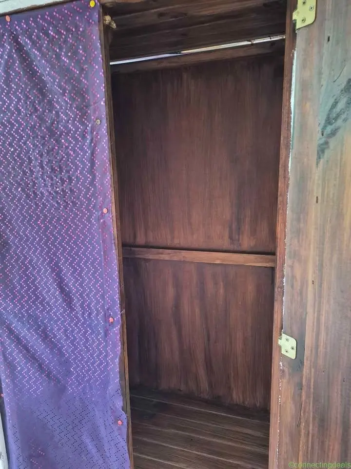 Wardrobe pine