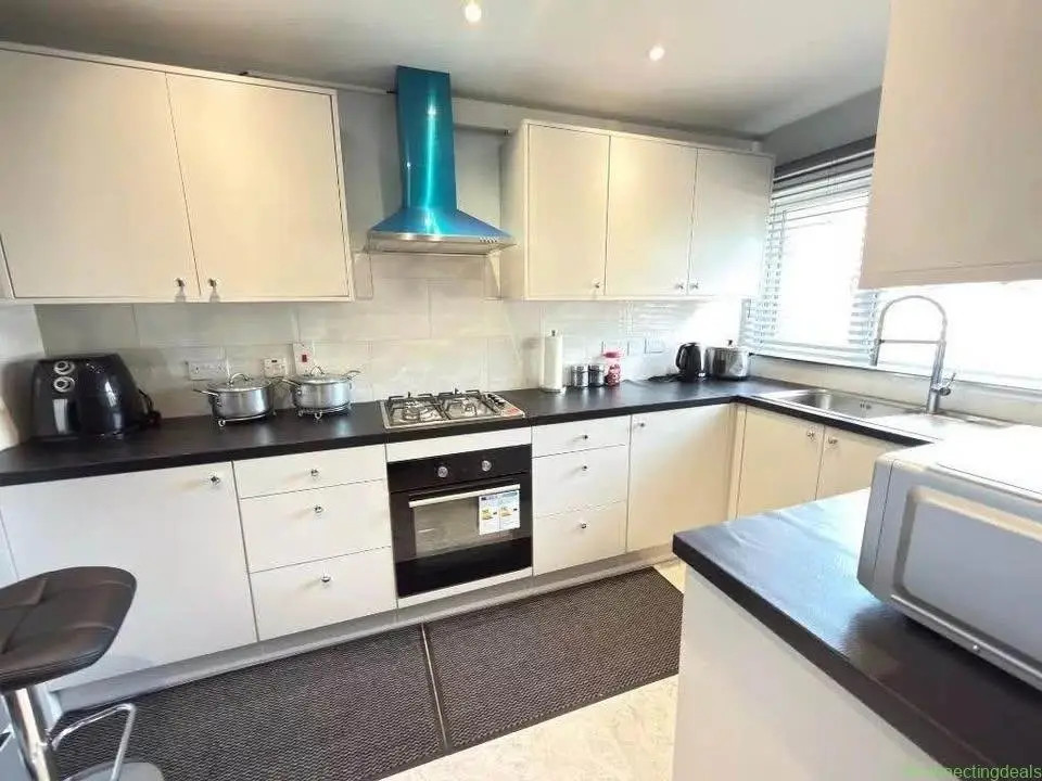 3 Beds 2 Baths - House - Image 1