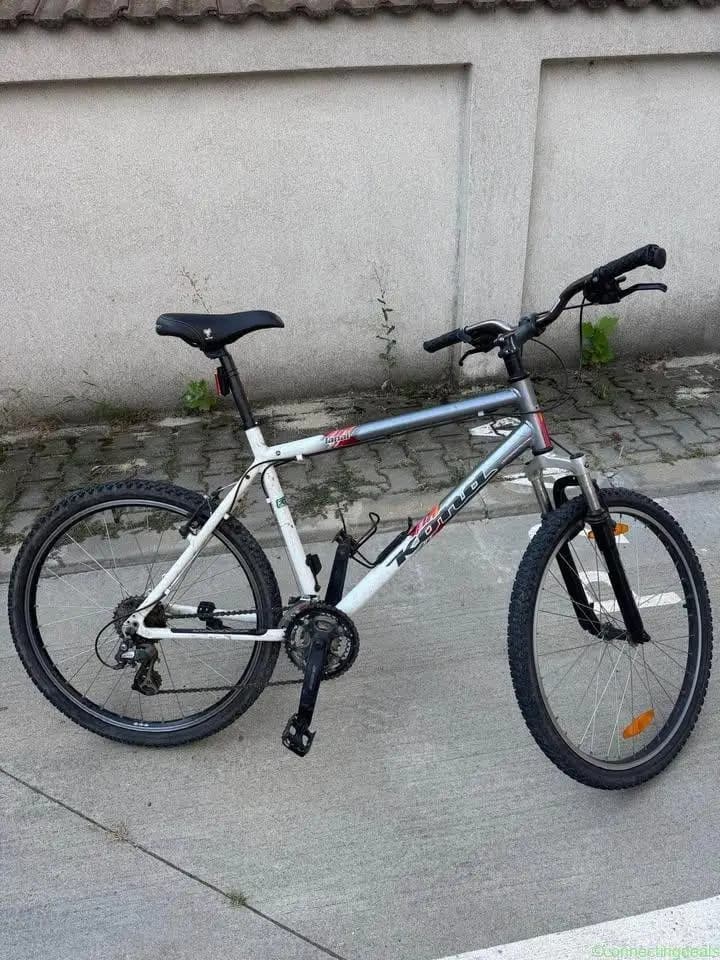 Kona bicycle, 26 inch wheels - Image 1