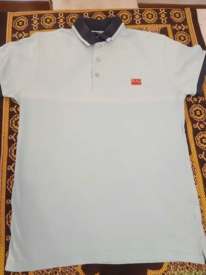 Good shirts one white color M size onther right