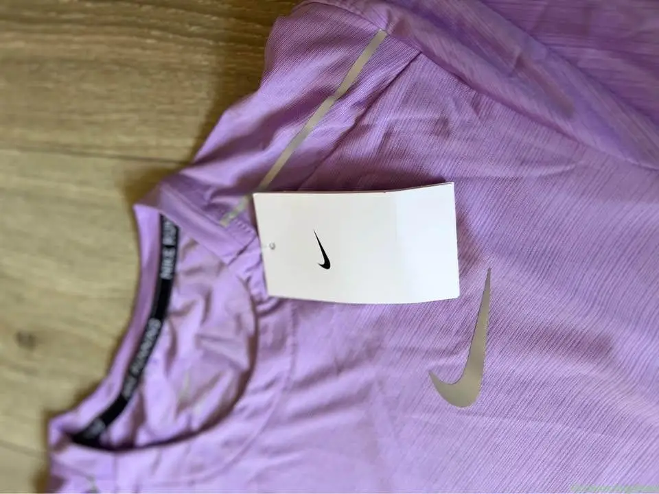 Sports wear - Image 1