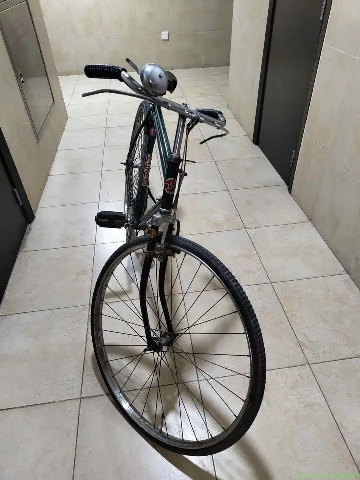 Hero Jet Gold for sale. Location : Dubai, Liwan.