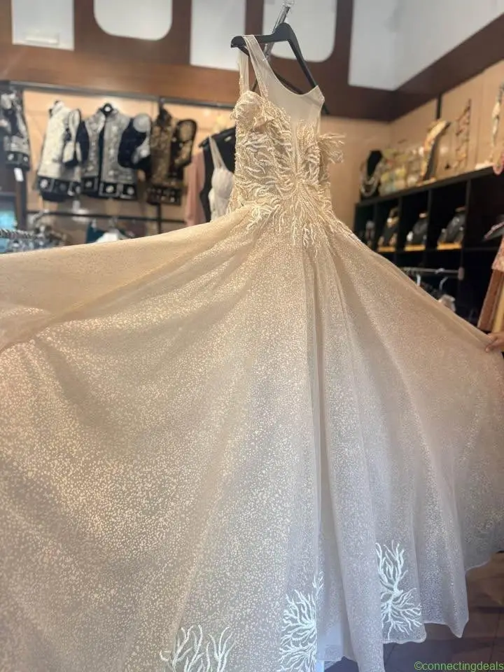 Luxury dress sell