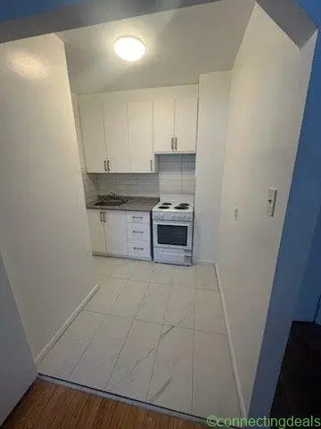 2 Beds 1 Bath Apartment