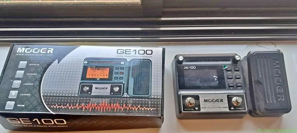MOOER GE 100 GUITAR MULTI EFFECTS PROCESSOR