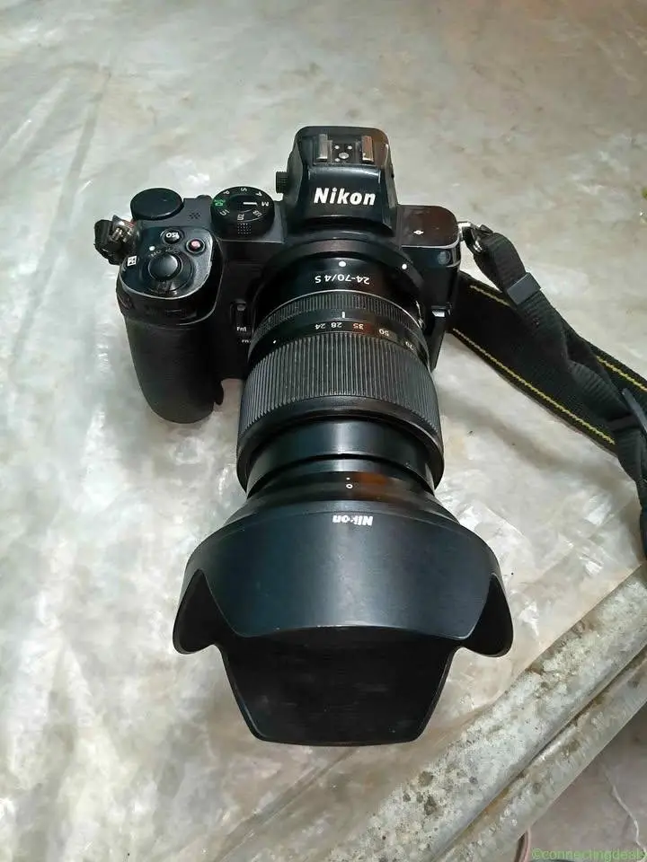 Nikon z5