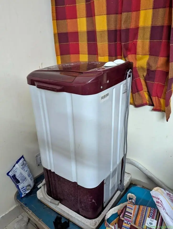 Onida 6.5 kg Semi Automatic Top Load Washer Only.