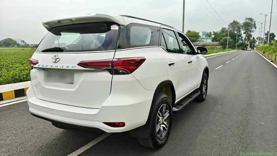 Fortuner 2019 ki 1st variant 4.2