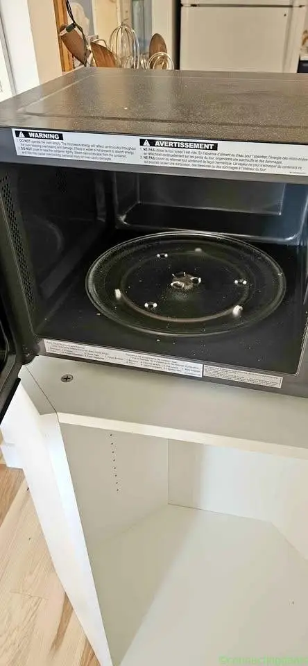 Panasonic NN-SG448S Microwave - Image 1