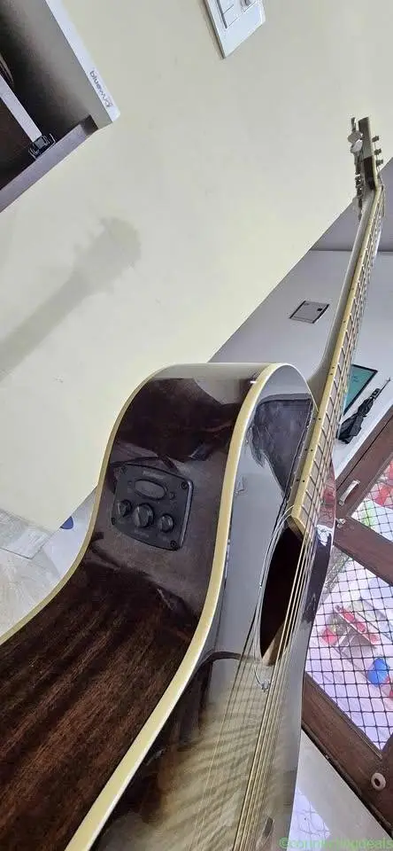 Semi acoustic guitar sell