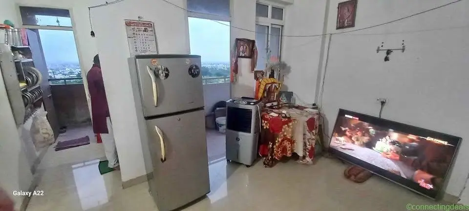 Videocon ka h ferej 4 yars old h 380 liter h good
