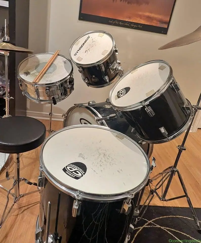 5-piece Acoustic Drumkit - Image 1