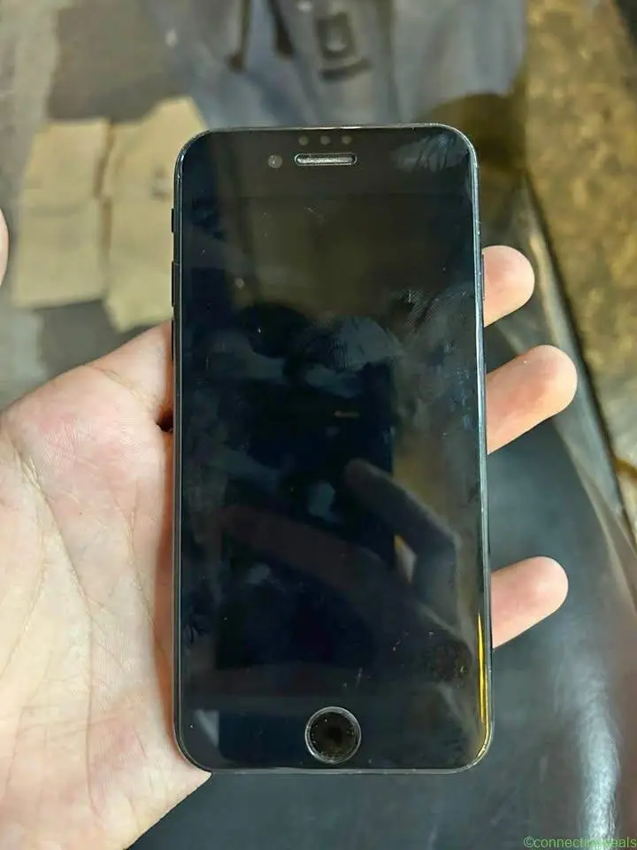 Iphone se 2gen - Image 1