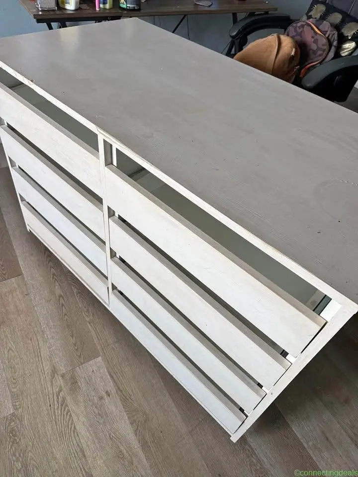 dresser - Image 1