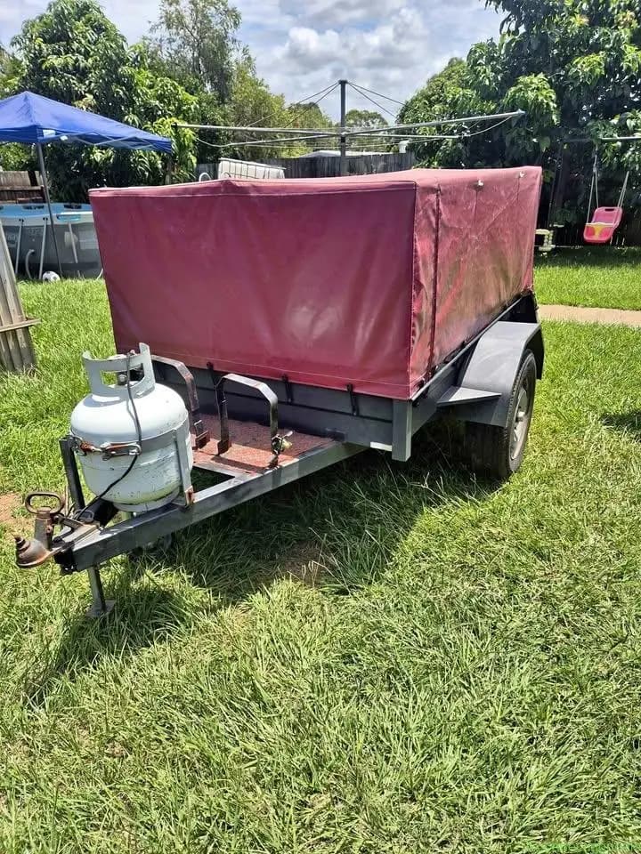 Trailer camping