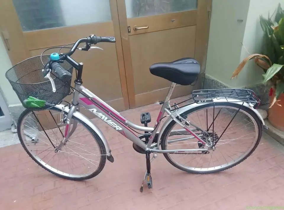 Bicicletta city bike - Image 1