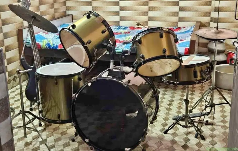 Acoustic Drums - Image 1