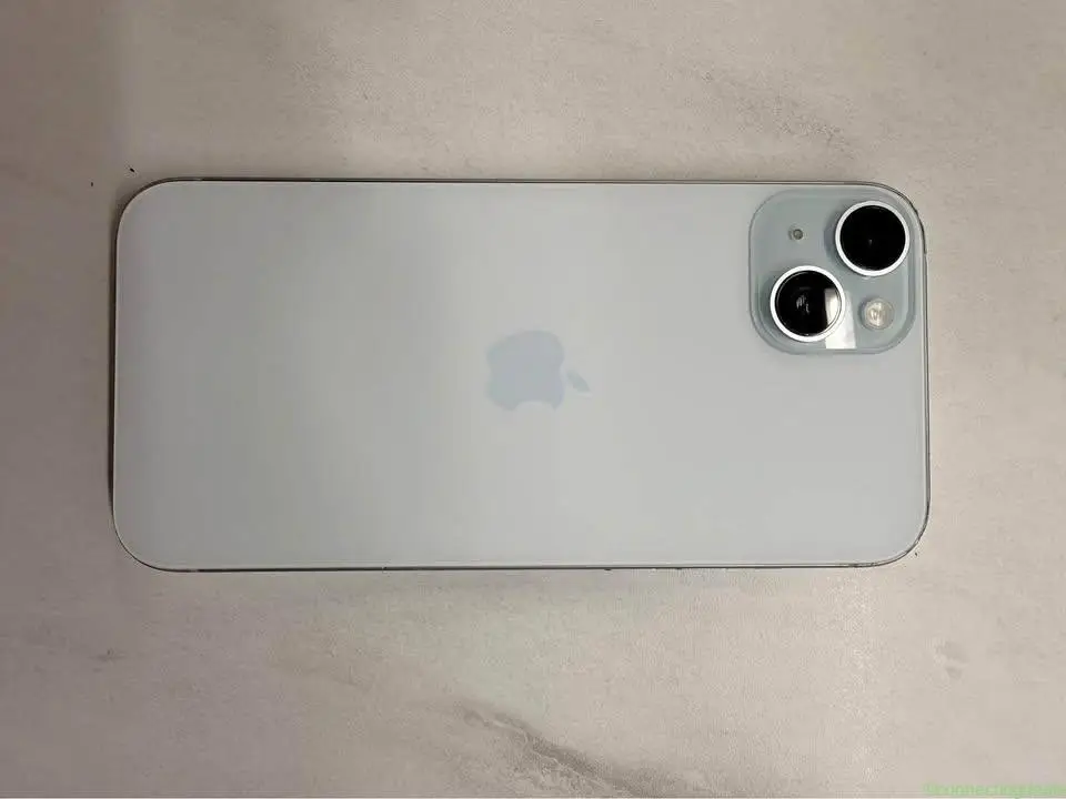 iPhone 15+