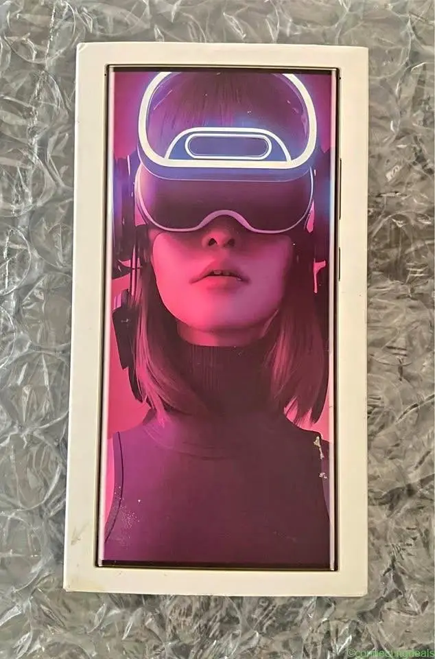 BRAN NEW Android Smartphone C24 Ultra in white