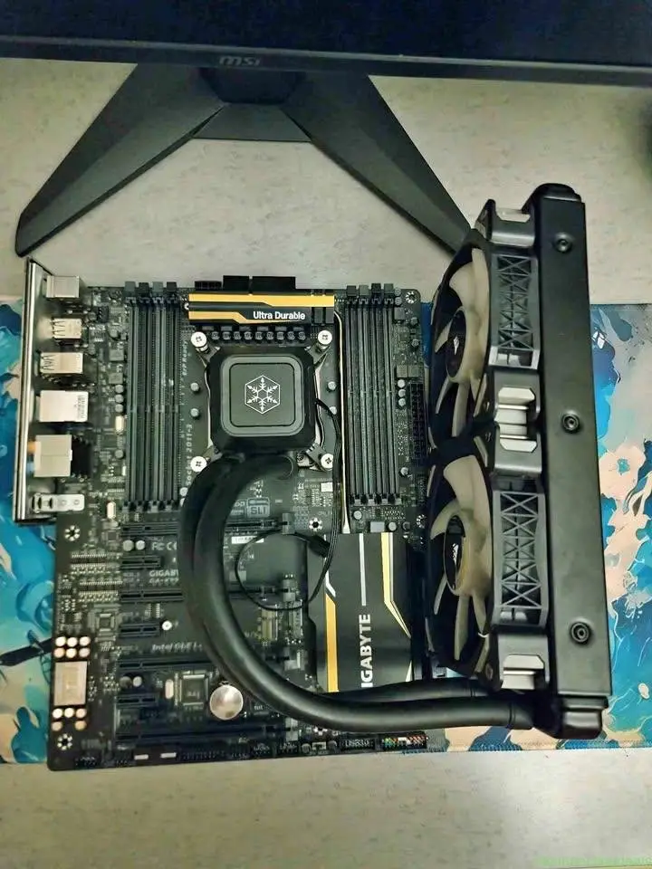 Pack Gaming / Workstation : Carte Mère Gigabyte
