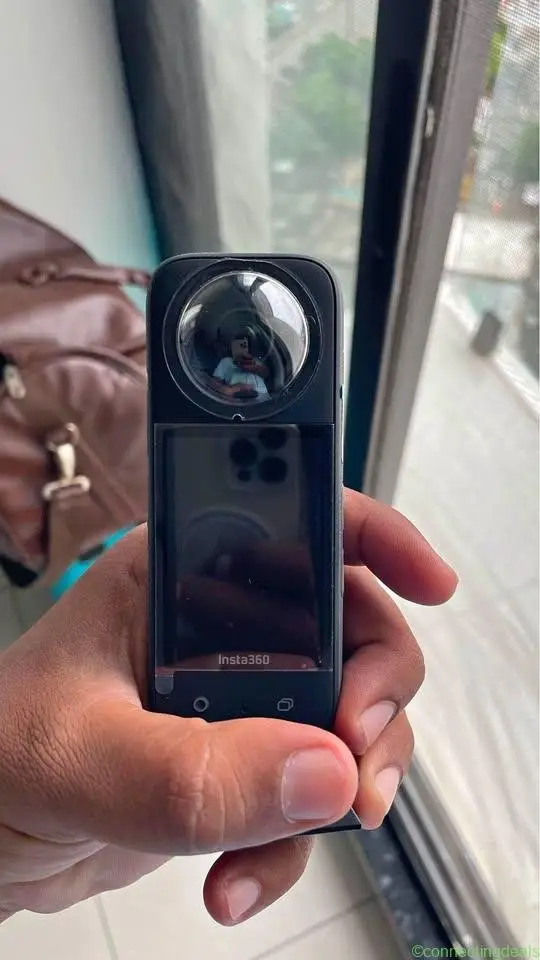 Insta 360 x3 camera with all accessories