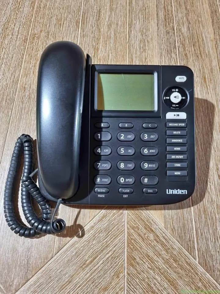 Uniden FP1200 Phone