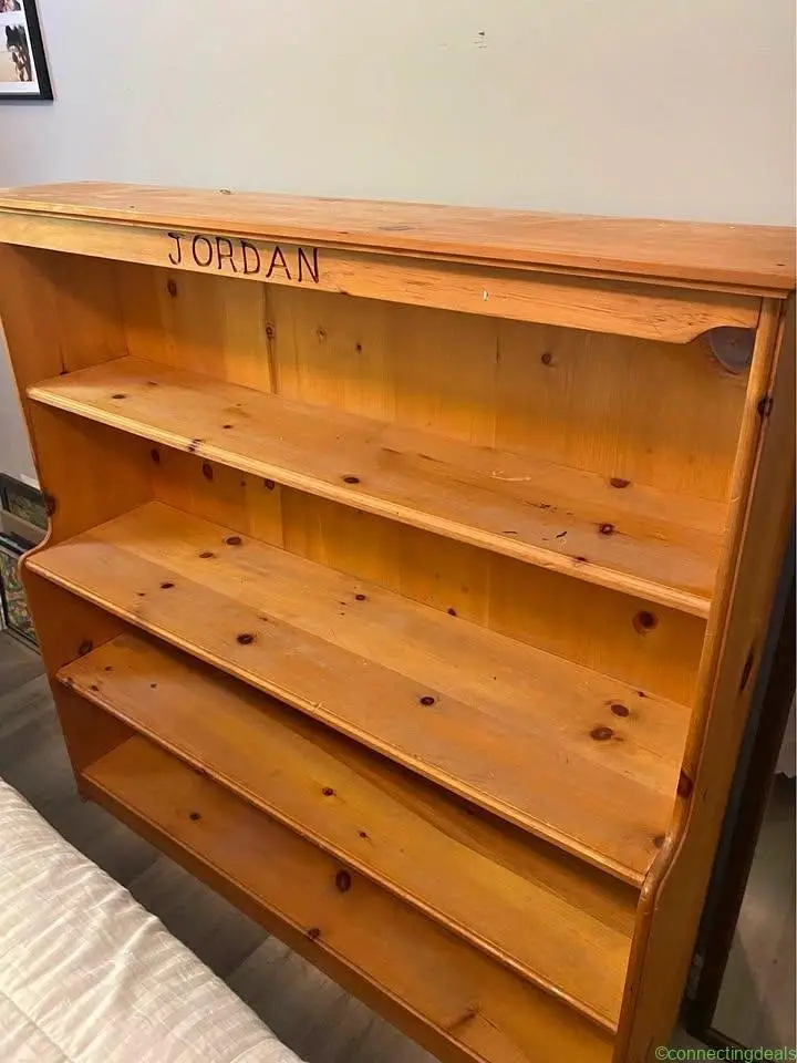 Bookshelf