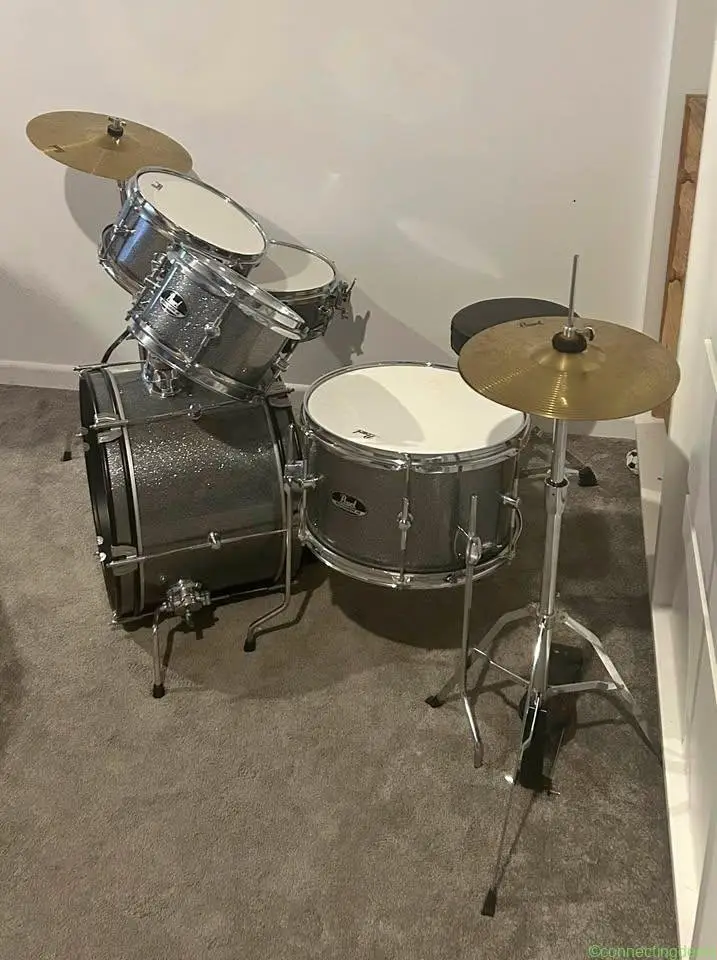 Pearl Roadshow Junior drum kit