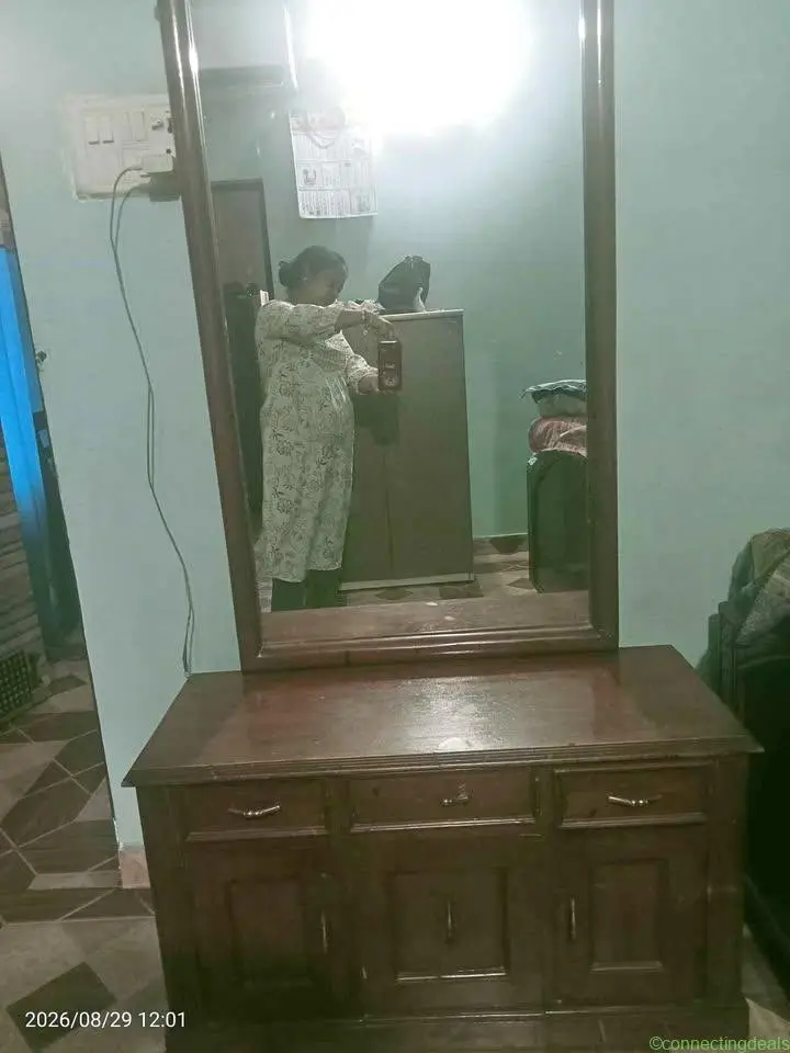 Dressing table
