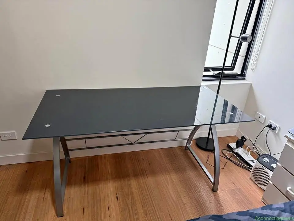 Office Desk – $60