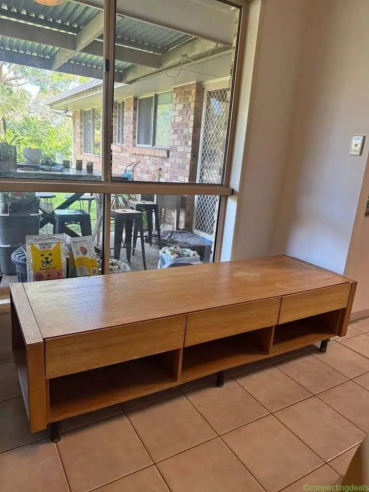 Tv unit