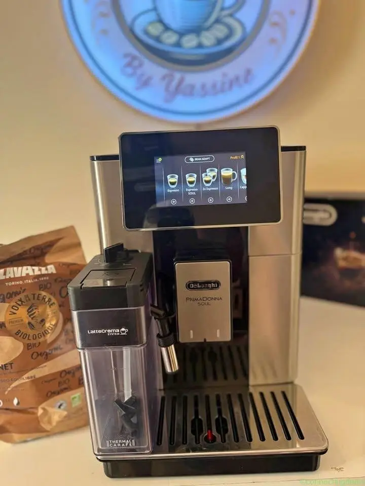 Machine a cafe automatique delonghi primzdonna
