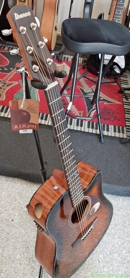 Chitarra elettroacustica Ibanez AAD51CE