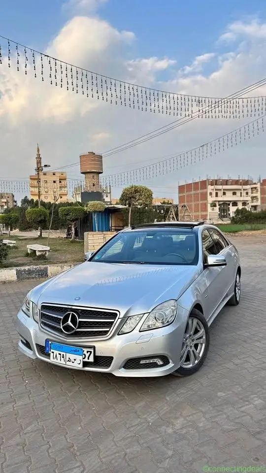 مرسيدس E250 - Image 1