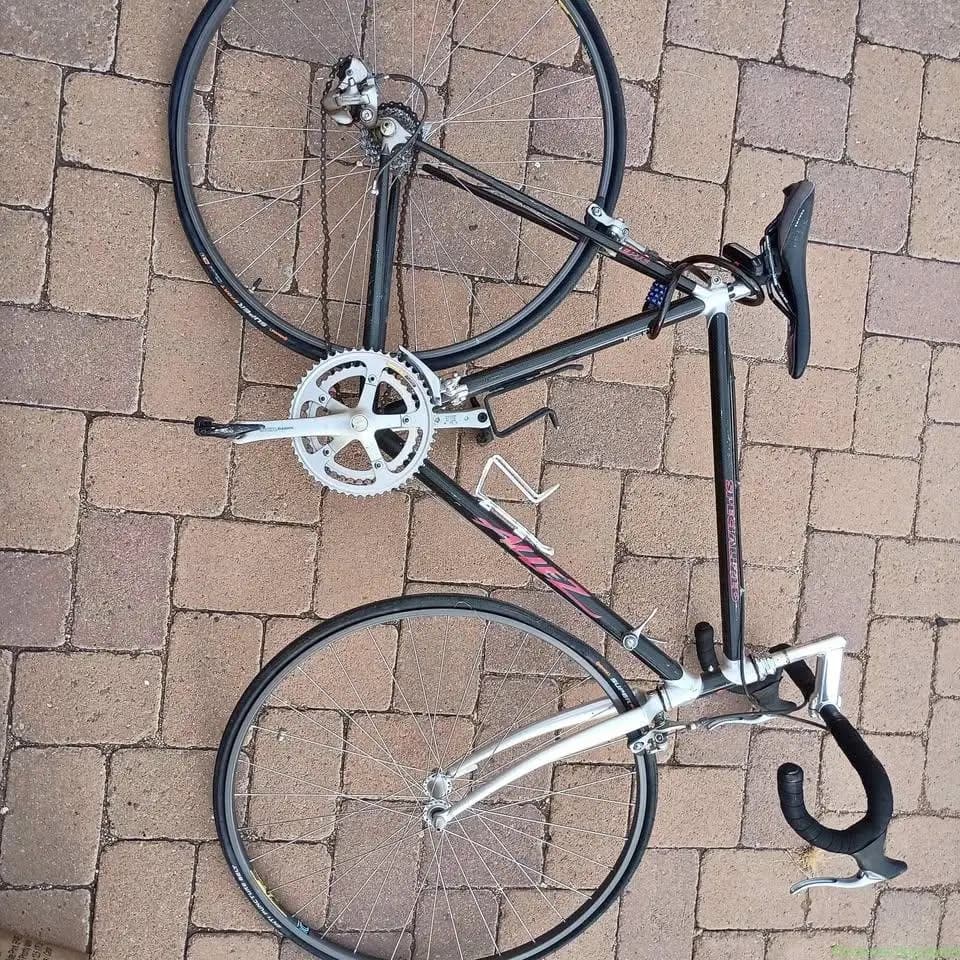 specialized carbon fiber Allez bycicle