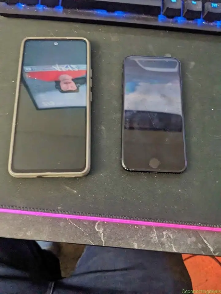 Android (left) apple (right) - Image 1