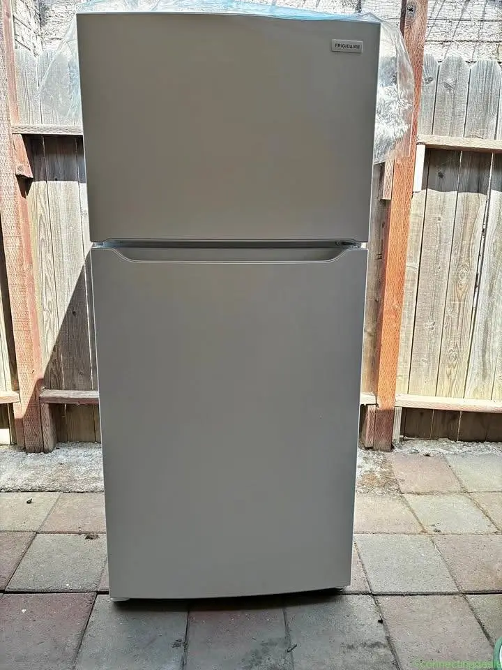 Dryer washer and fridge - Image 1