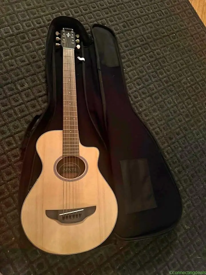 Yamaha APXT2 3/4 Size Acoustic-Electric Guitar