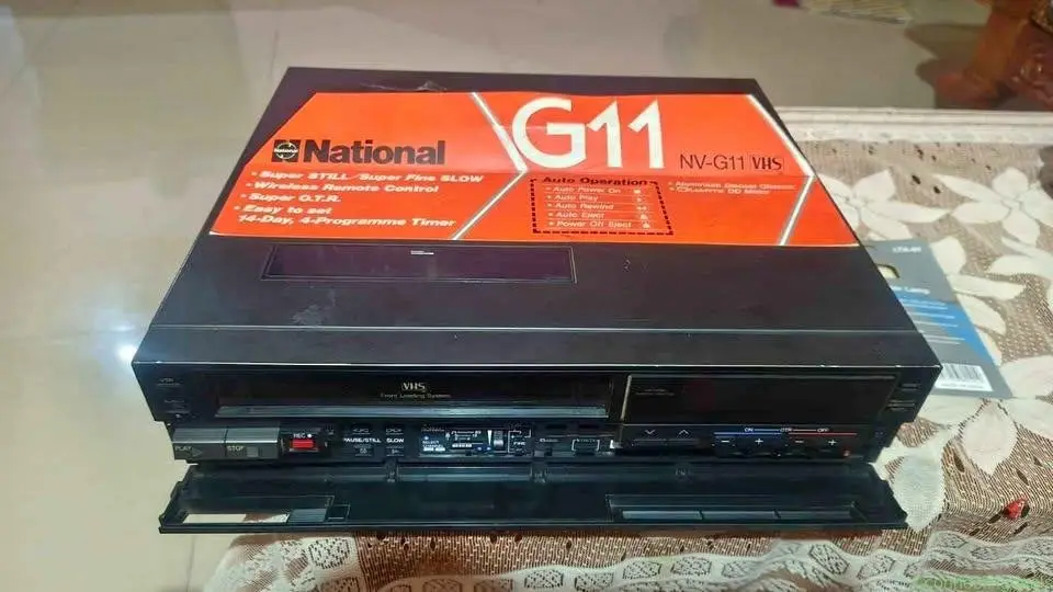 National g11 vcr