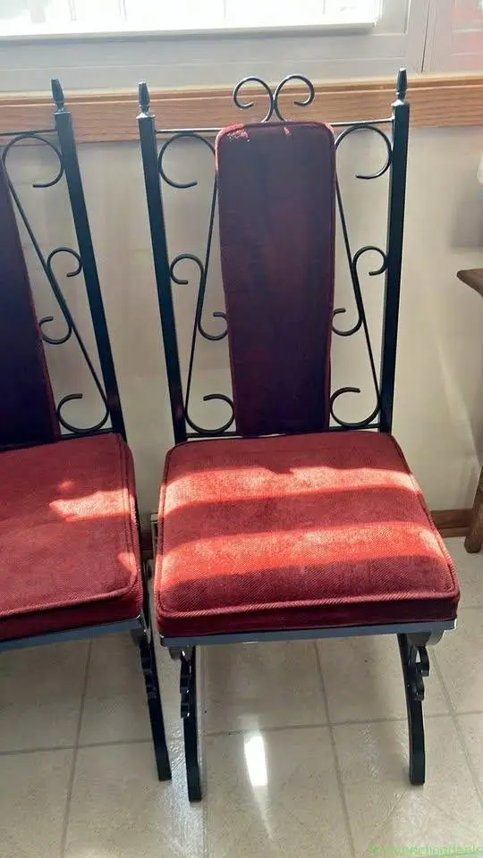 Table and 4 chairs