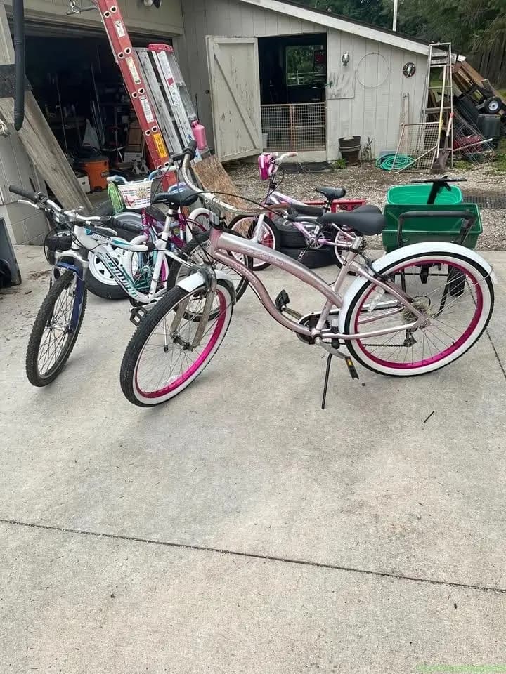 Bicycles - 24 & 26 inch (See Pictures & Details - Image 1