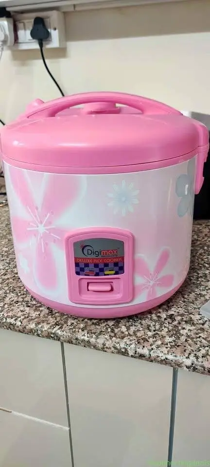 Rice Cooker 2.2 litre - Image 1