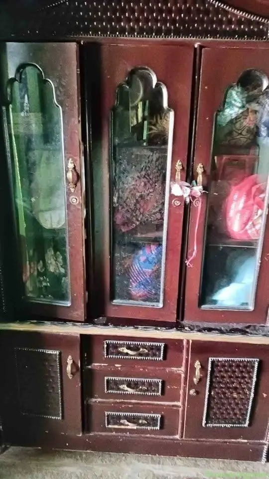 Show case drawers