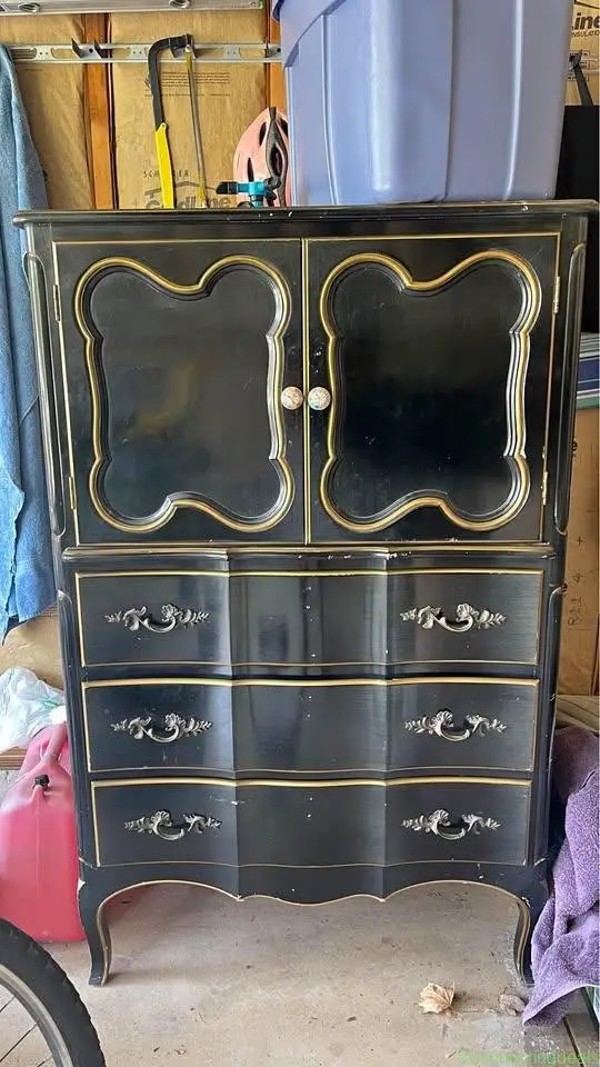 Dresser